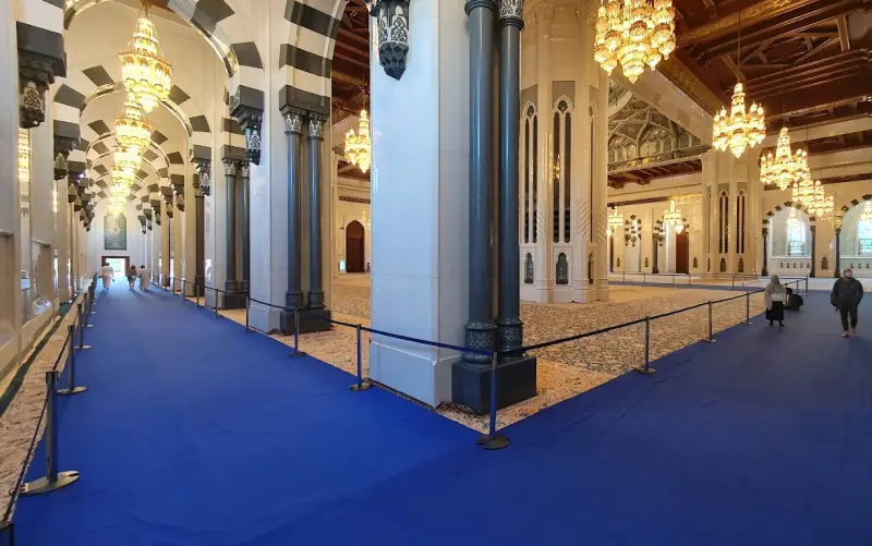 01-1b The Sultan Qaboos Grand Mosque