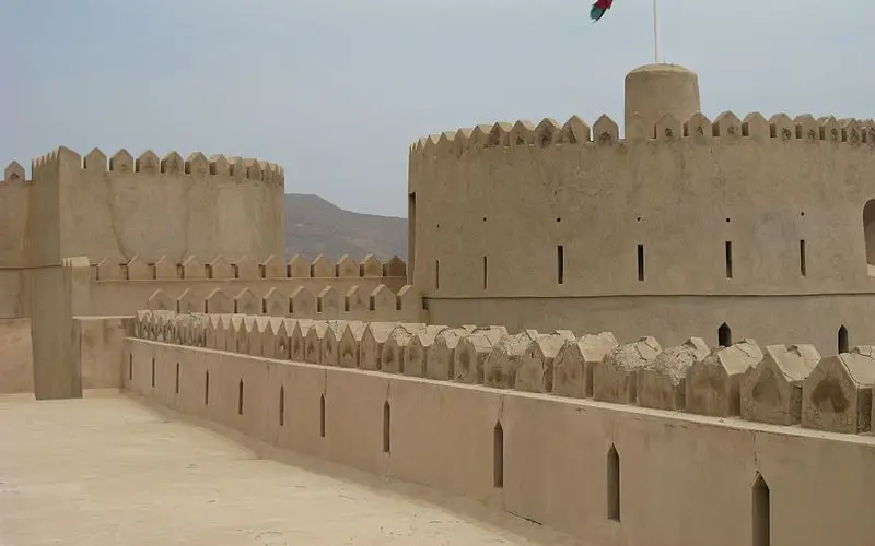 03-04a Rustaq Fort