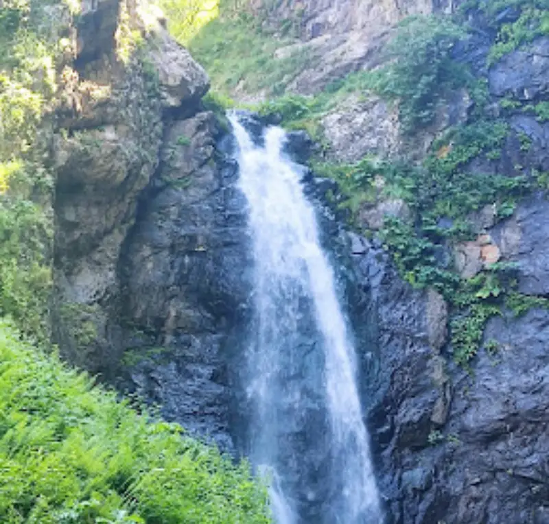 05-5a kazbegi Gveleti Waterfalls