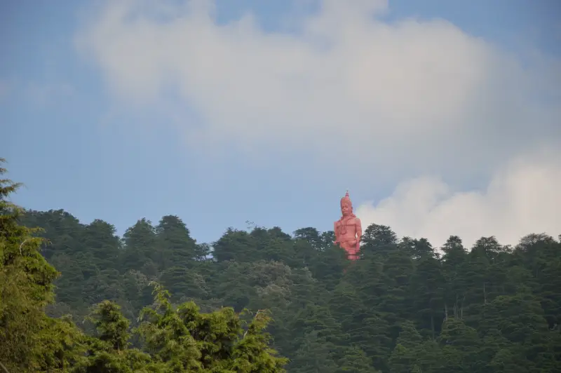 08-0.1c Hanuman Statue Jakhoo Shimla