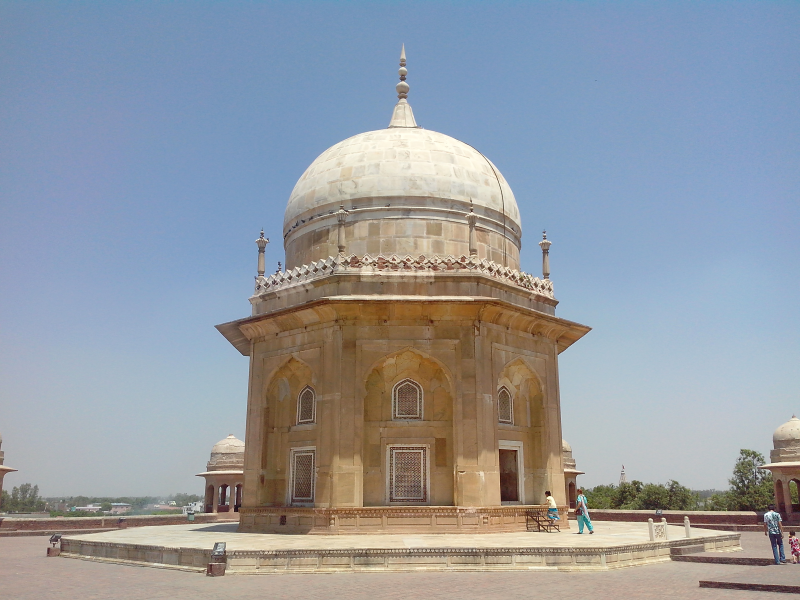 08-0.2e Sheikh_Chilli_Tomb,_Kurukshetra,_Haryana