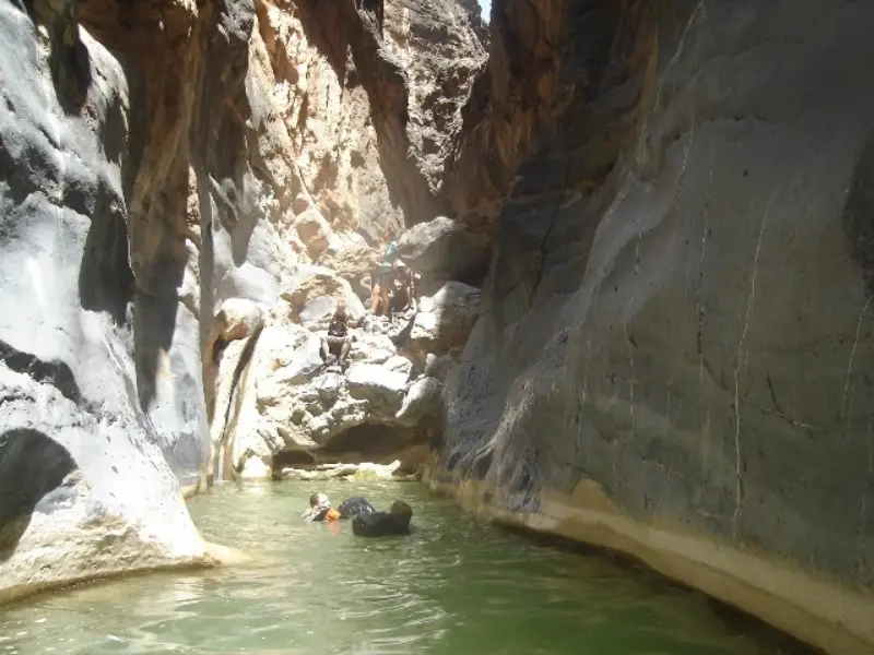 08-2a Wadi Bani Awf Snake Canyon