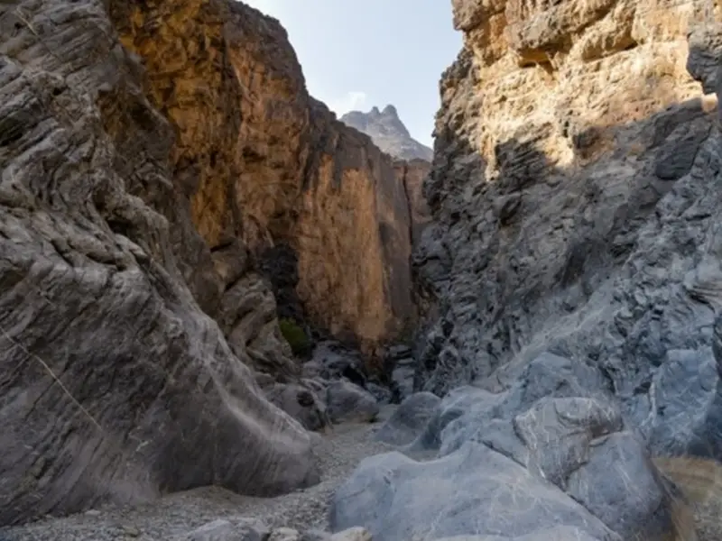 08-2f Wadi Bani Awf & Snake Canyon