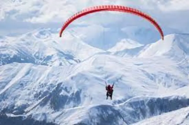 A03-a Paragliding gudauri